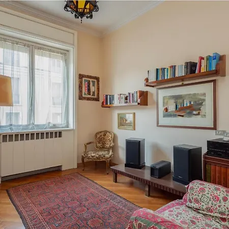 Elegante A Due Passi Dal Centro Apartmán *
