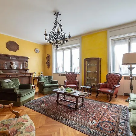 Elegante A Due Passi Dal Centro Apartmán